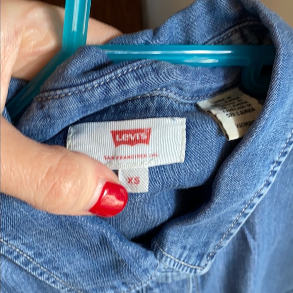 levi button down - Picture 3 of 4